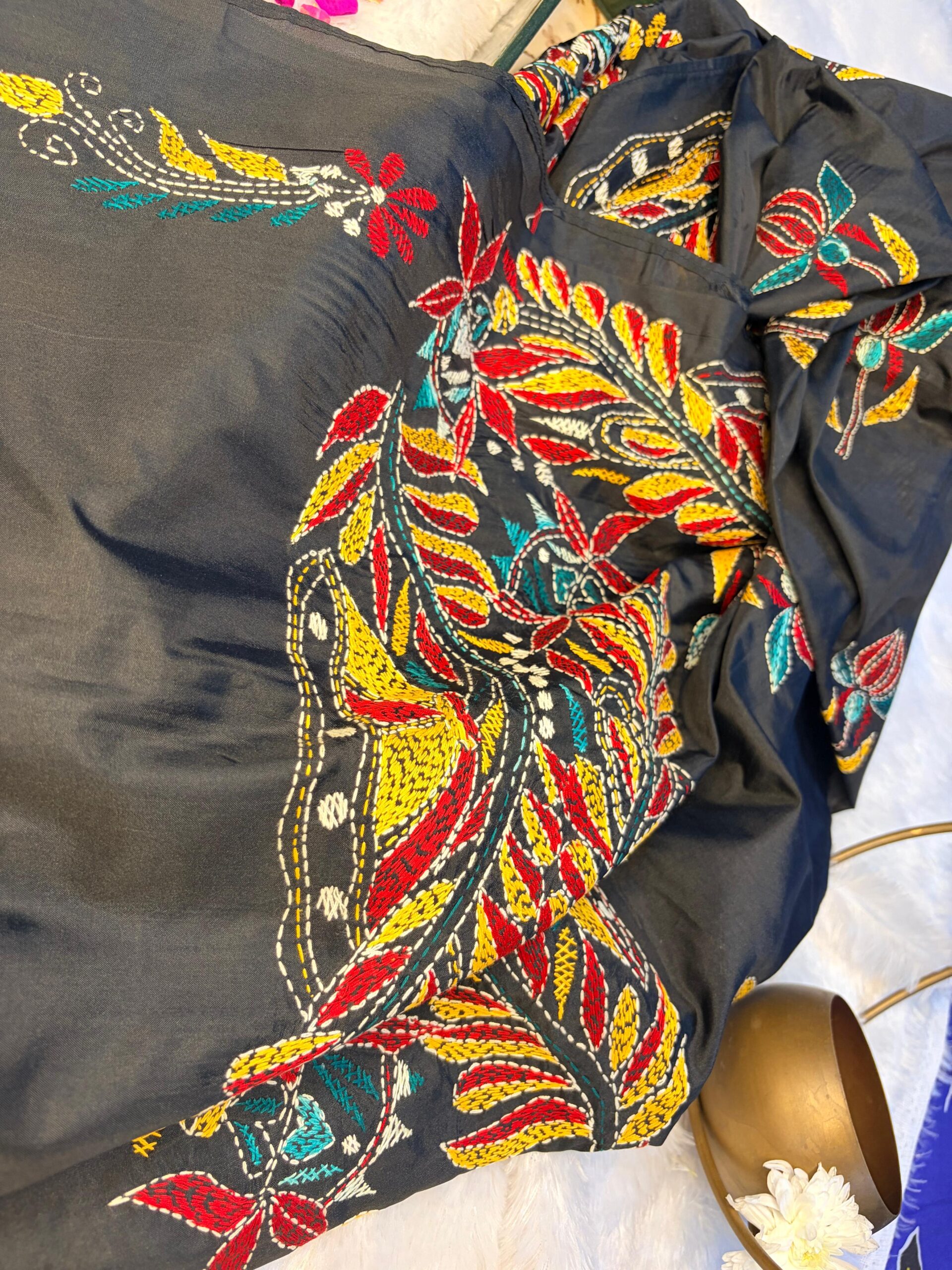 exclusive kantha work dupattas2