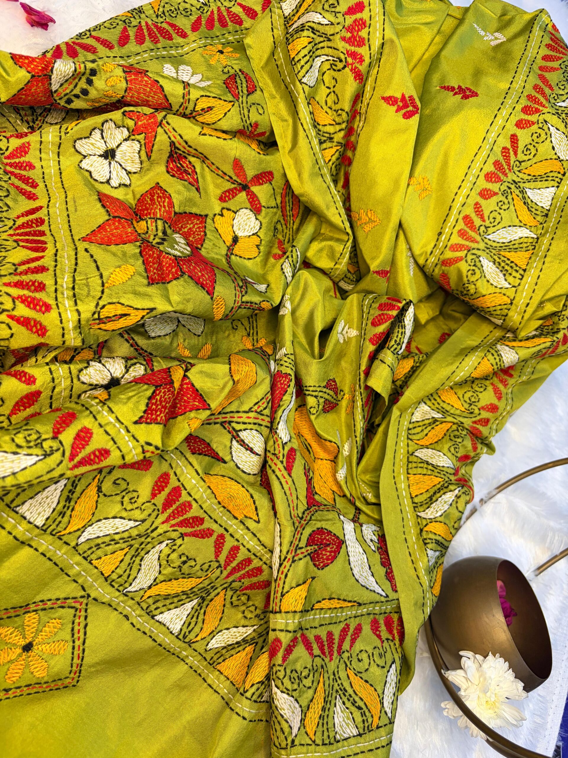 exclusive kantha work dupattas4