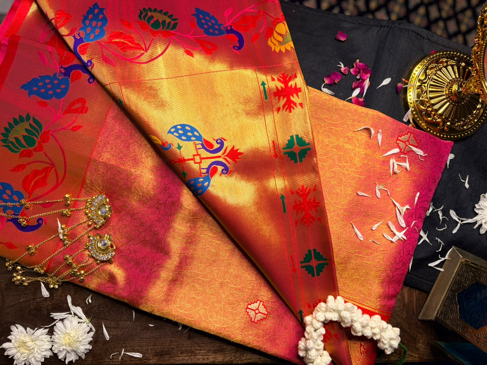 ✨royal red & pink paithani saree✨
